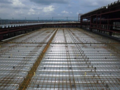 陸屋根（室外機・キュービクル置き場）